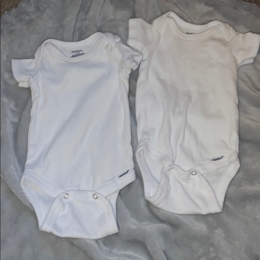 2 white short sleeve onesies